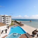 Ventus Infinity Pool Jacuzzi and Beachfront